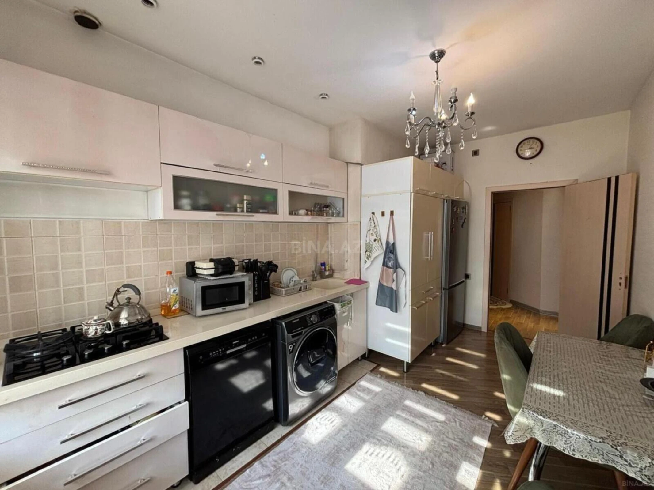 Satılır 2 otaqlı mənzil 85 m²