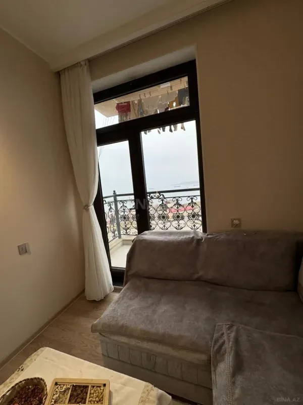 Satılır 2 otaqlı mənzil 58 m²