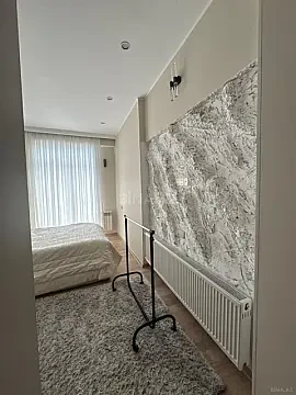 Satılır 2 otaqlı mənzil 58 m²