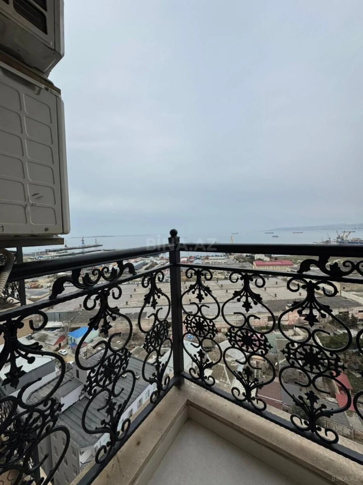 Satılır 2 otaqlı mənzil 58 m²