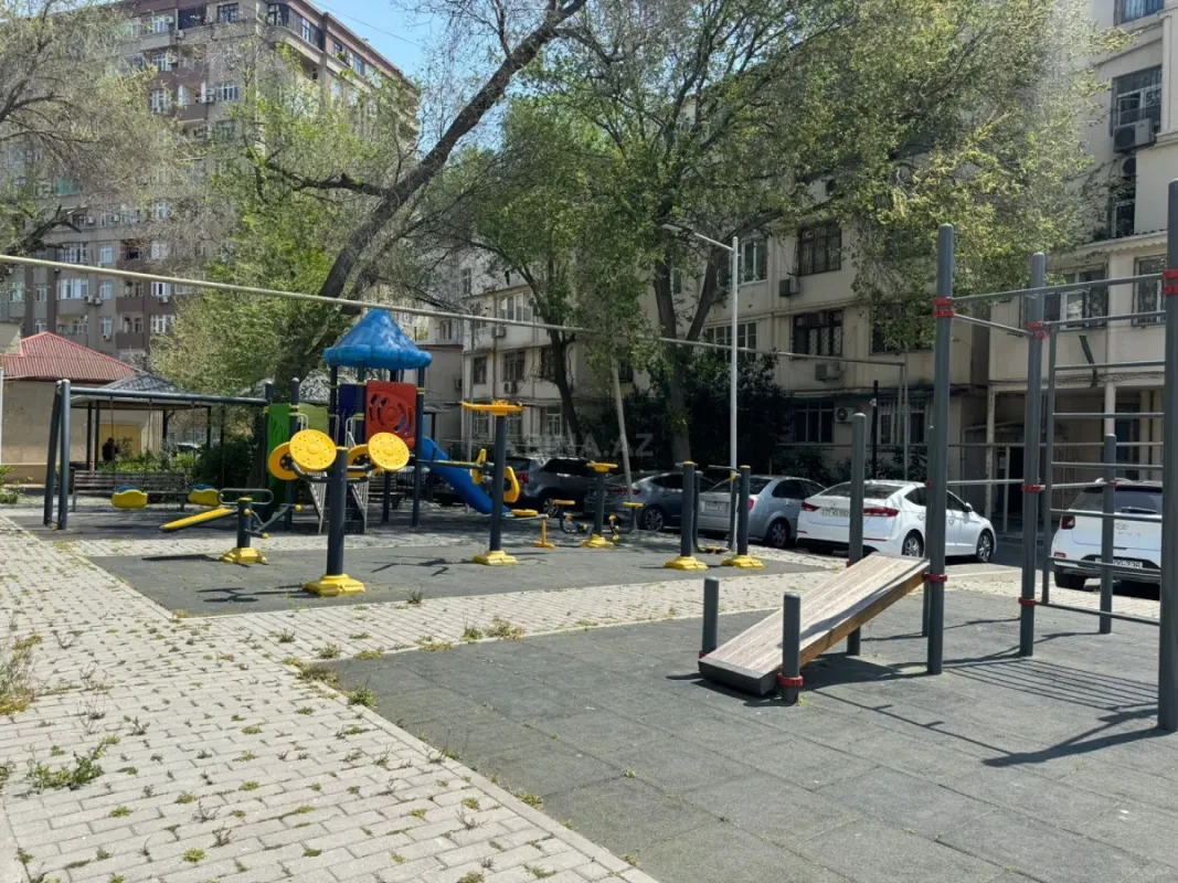Satılır 2 otaqlı mənzil 55 m²