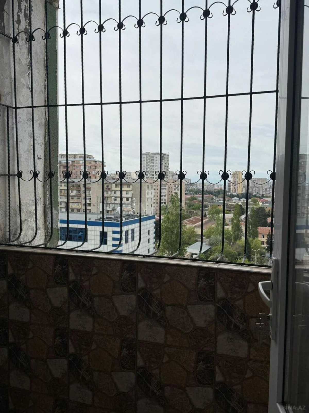 Satılır 2 otaqlı mənzil 65 m²