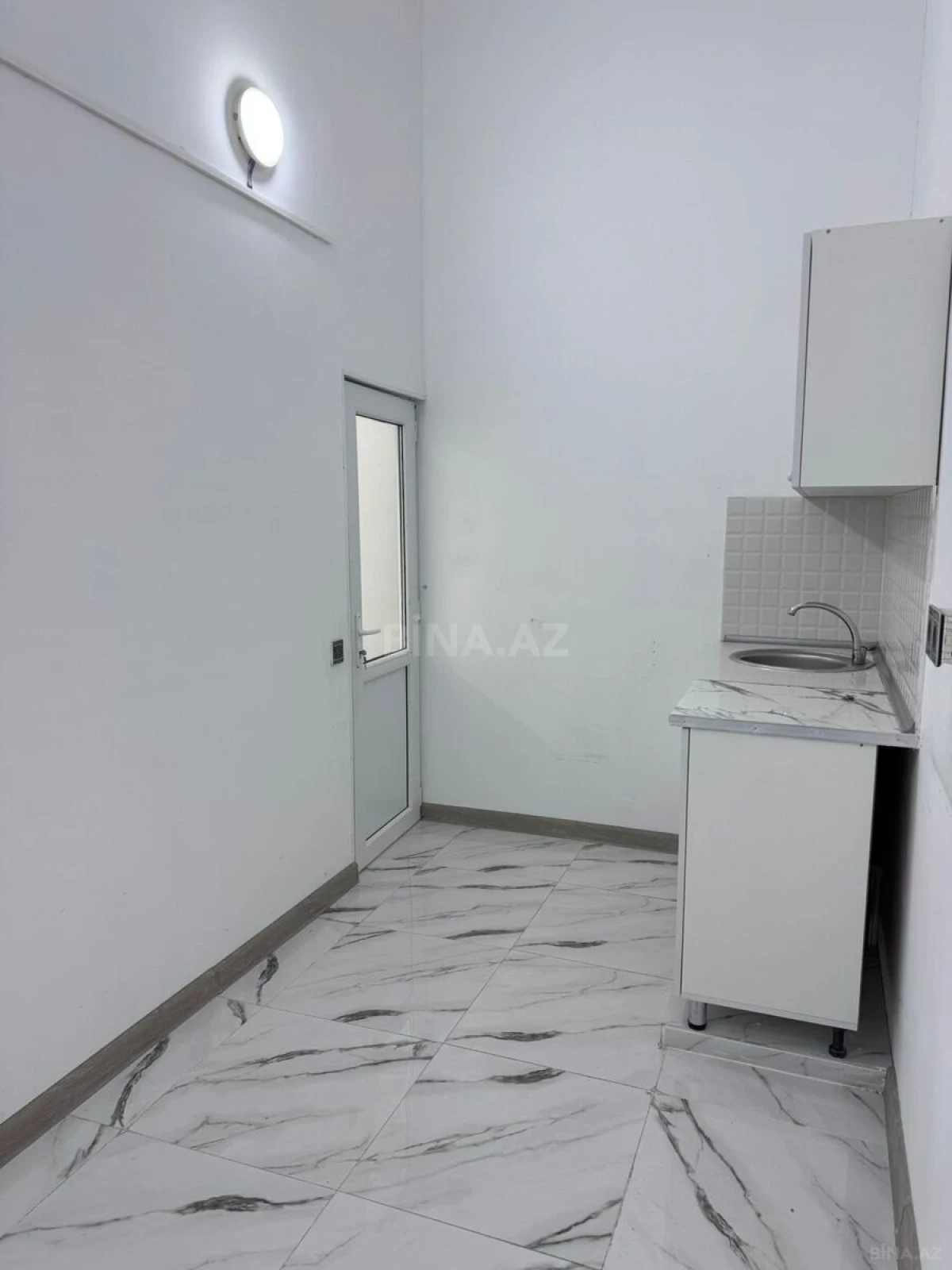 Kirayə verilir obyekt 140 m²