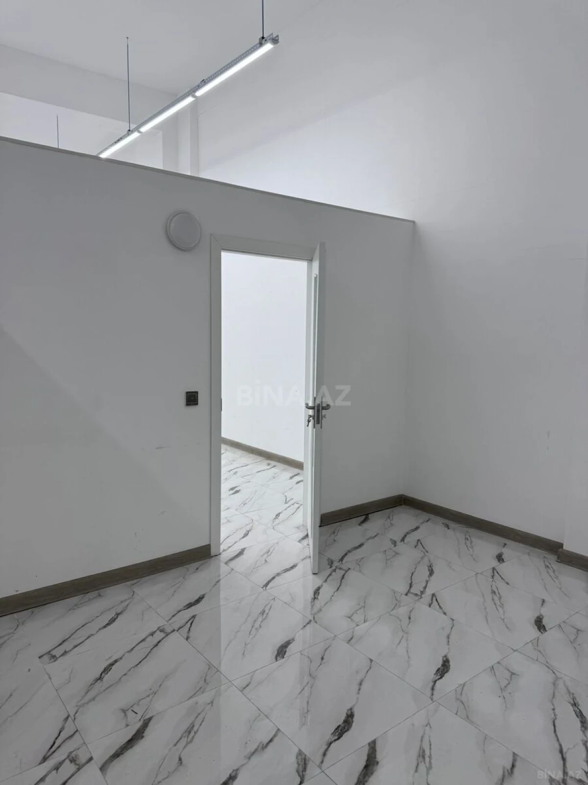 Kirayə verilir obyekt 140 m²