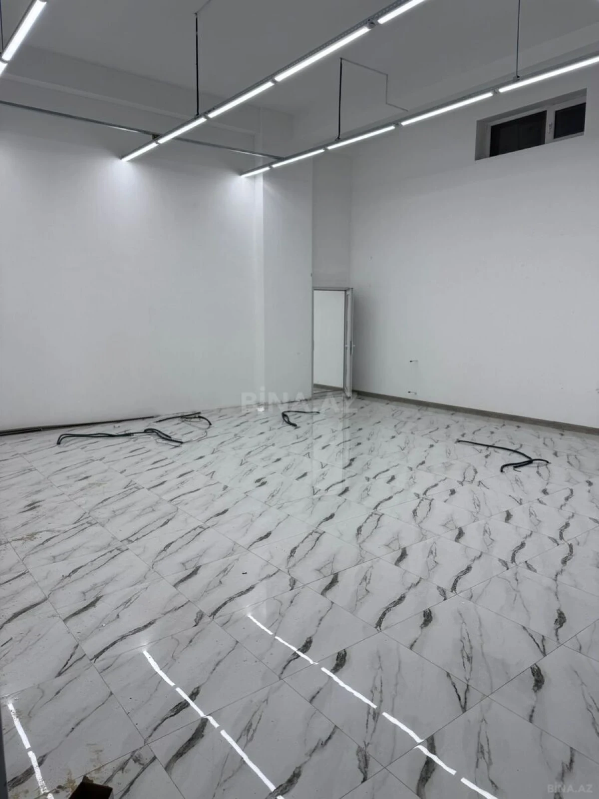 Kirayə verilir obyekt 140 m²