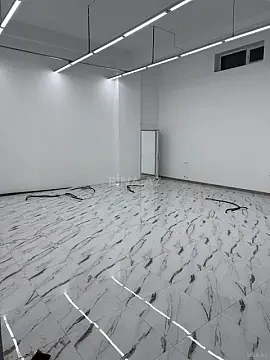 Kirayə verilir obyekt 140 m²