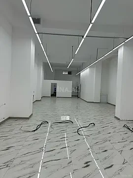 Kirayə verilir obyekt 140 m²