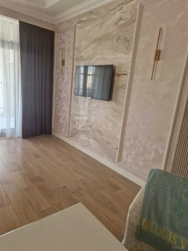 Kirayə verilir 2 otaqlı mənzil 112 m²