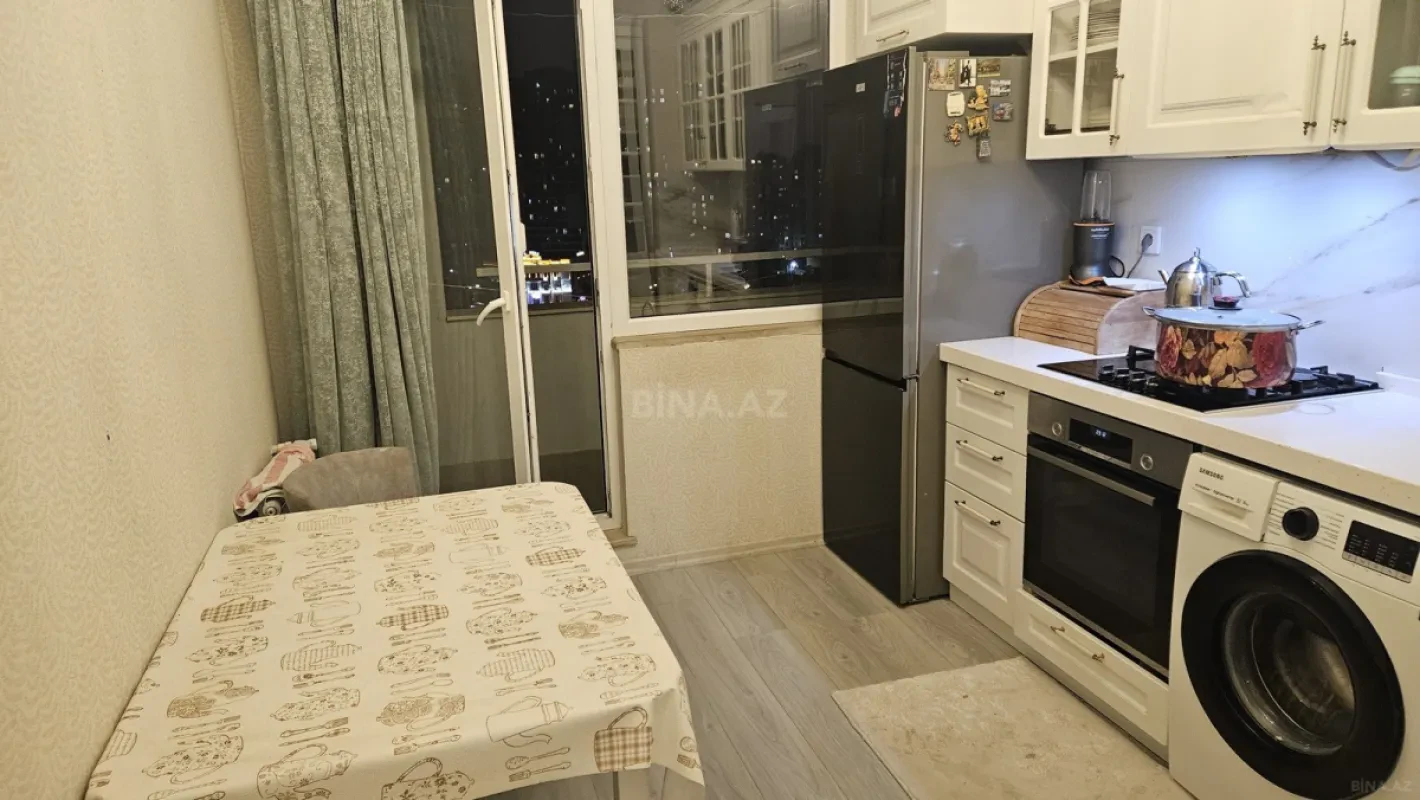 Satılır 3 otaqlı mənzil 96 m²