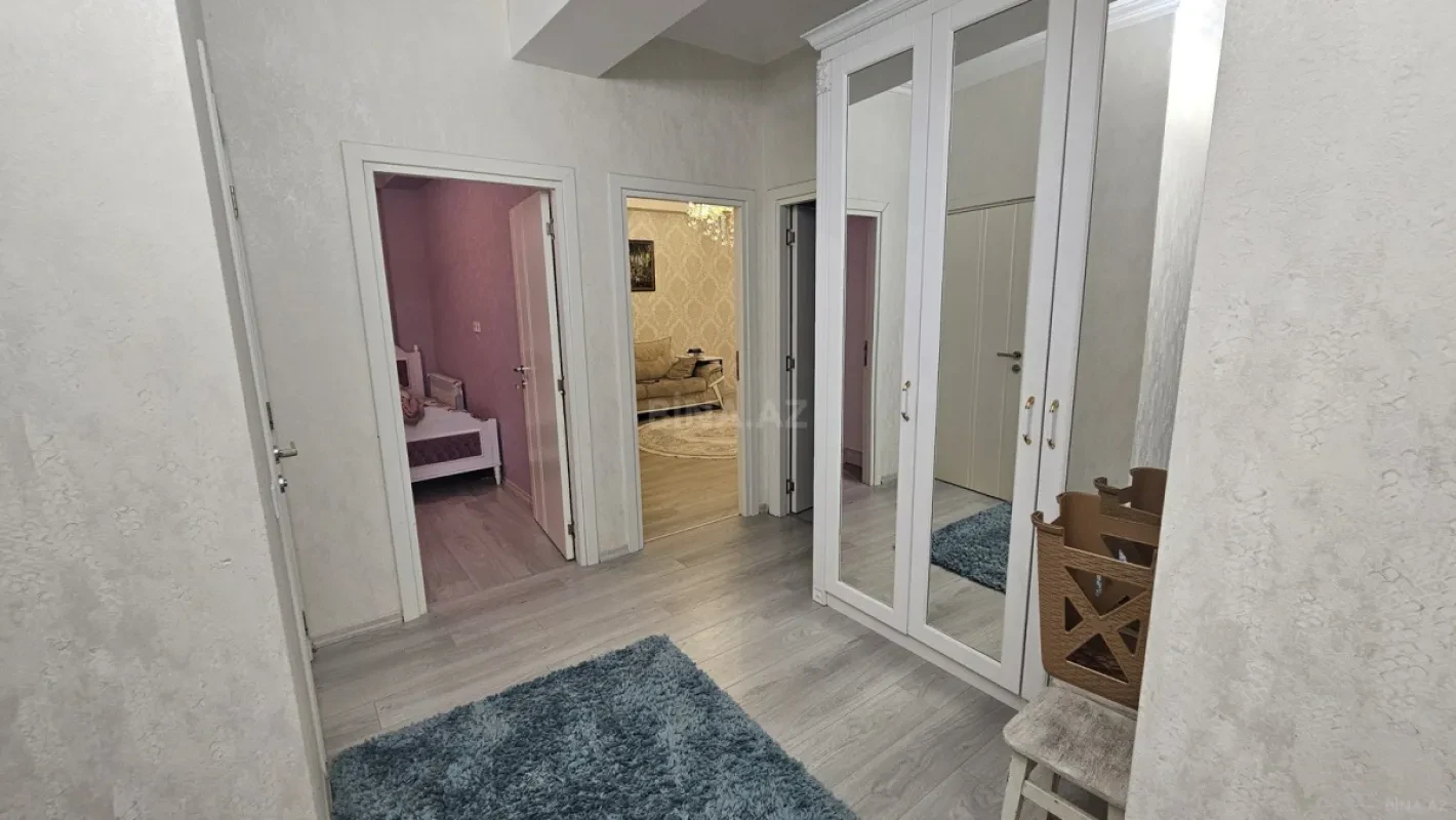 Satılır 3 otaqlı mənzil 96 m²