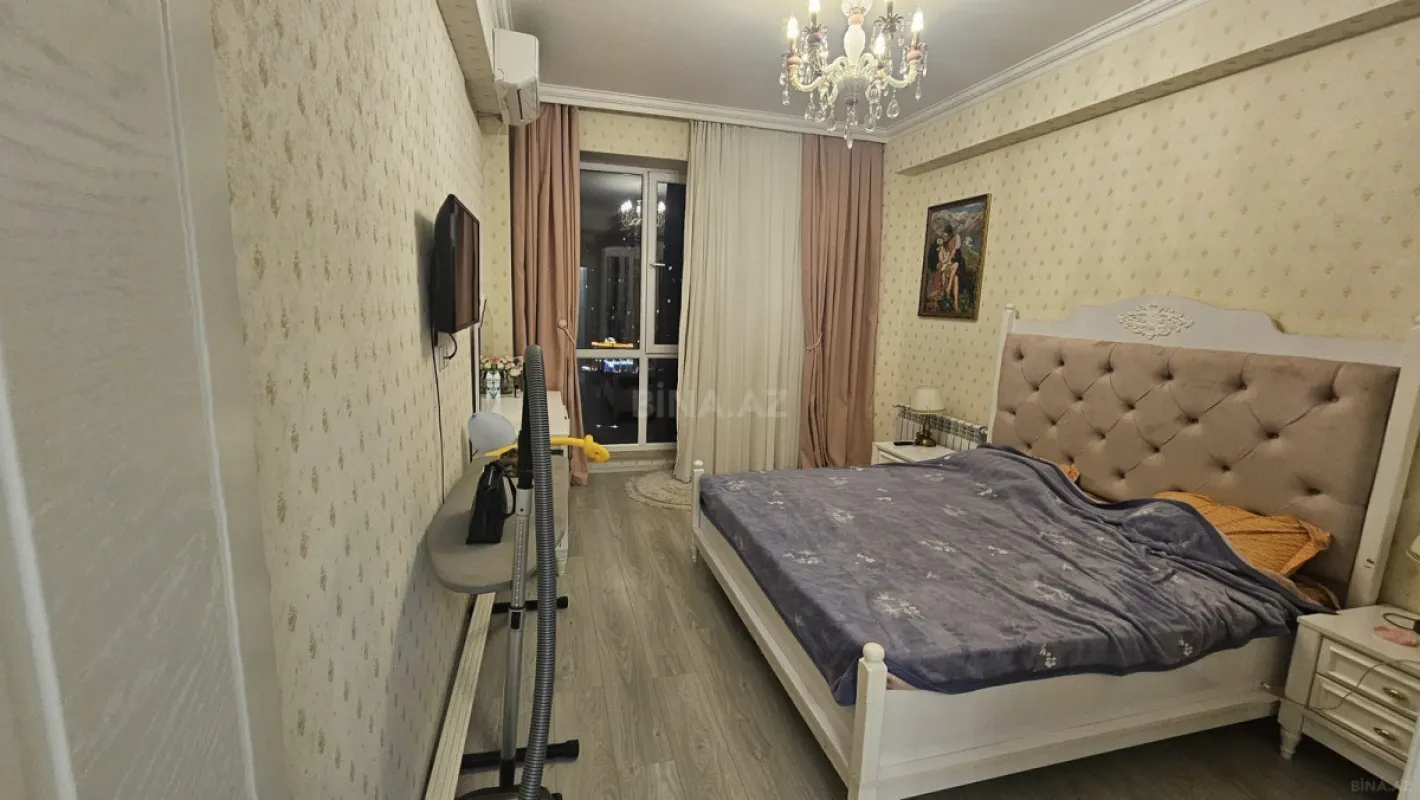 Satılır 3 otaqlı mənzil 96 m²