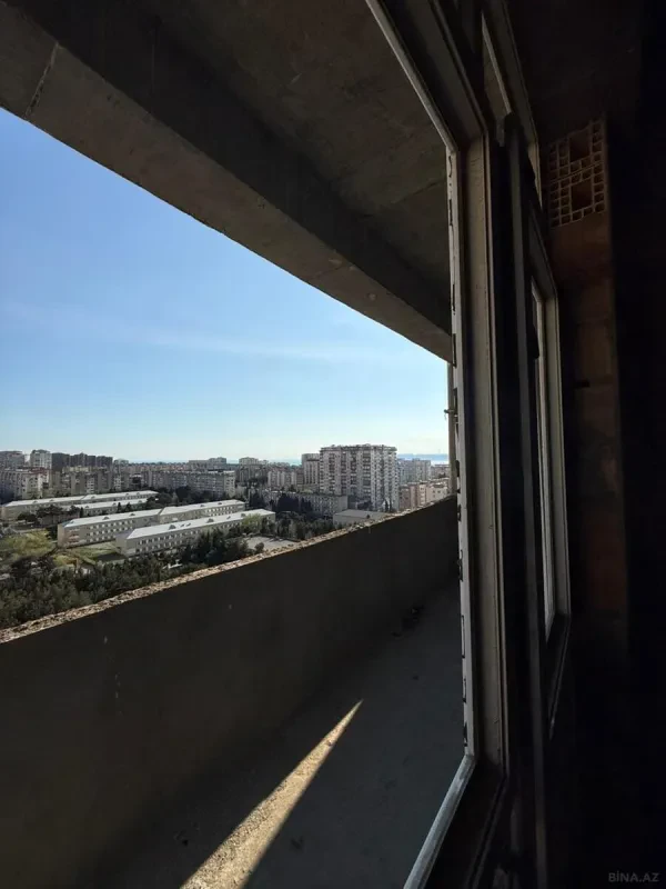 Satılır 3 otaqlı mənzil 104 m²