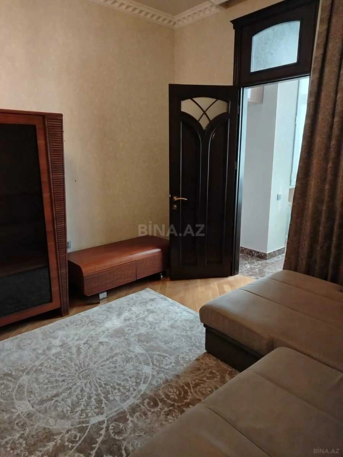 Kirayə verilir 2 otaqlı mənzil 72 m²