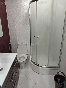 Kirayə verilir 2 otaqlı mənzil 72 m²