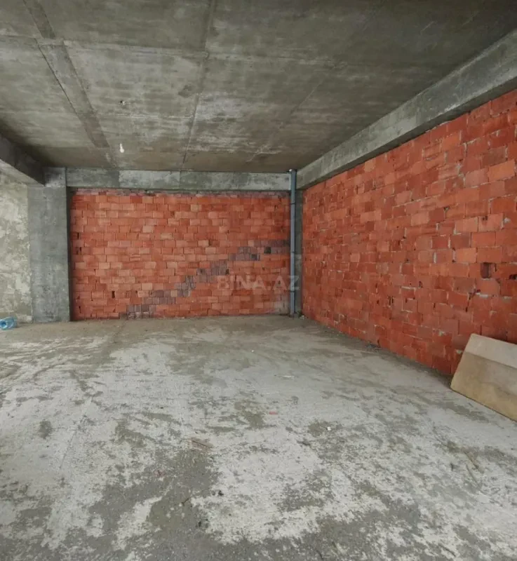 Satılır 2 otaqlı mənzil 92 m²