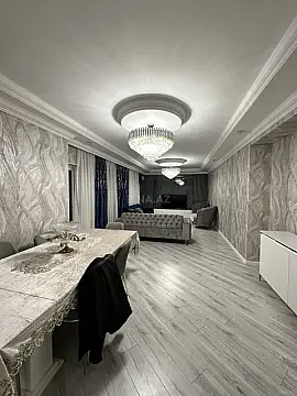 Satılır 4 otaqlı mənzil 320 m²
