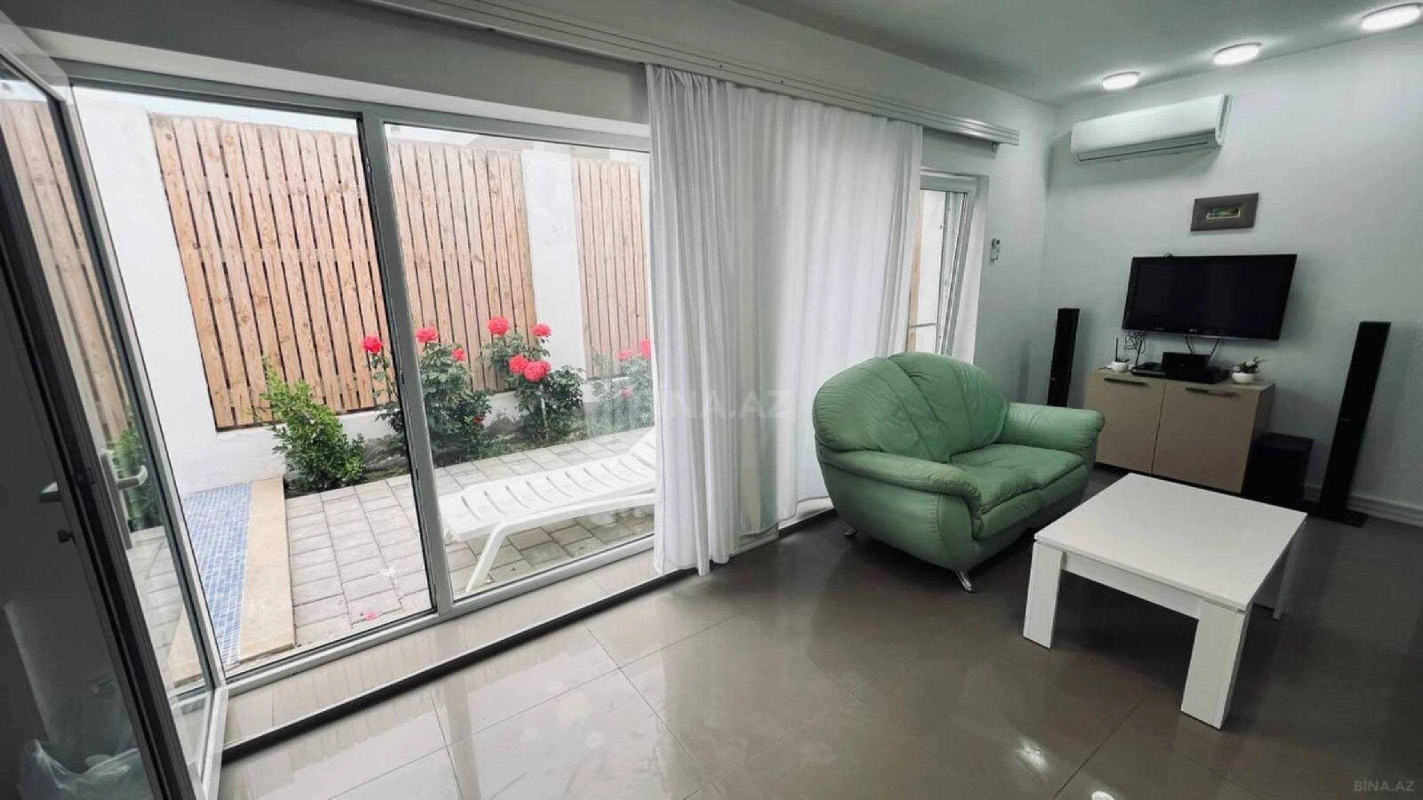 Kirayə verilir 2 otaqlı həyət evi 120 m²