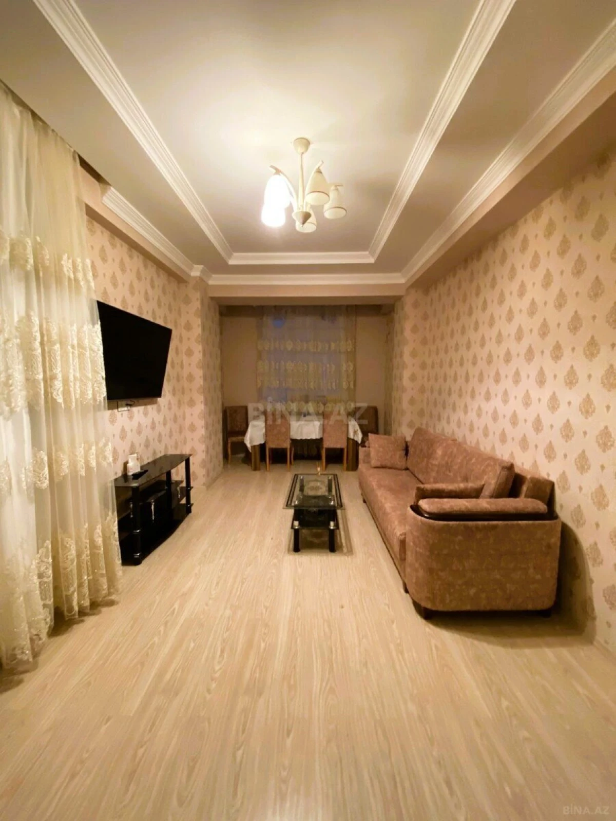 Kirayə verilir 2 otaqlı mənzil 95 m²