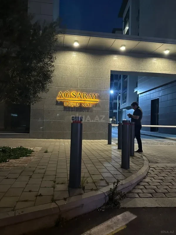 Satılır 5 otaqlı mənzil 202 m²