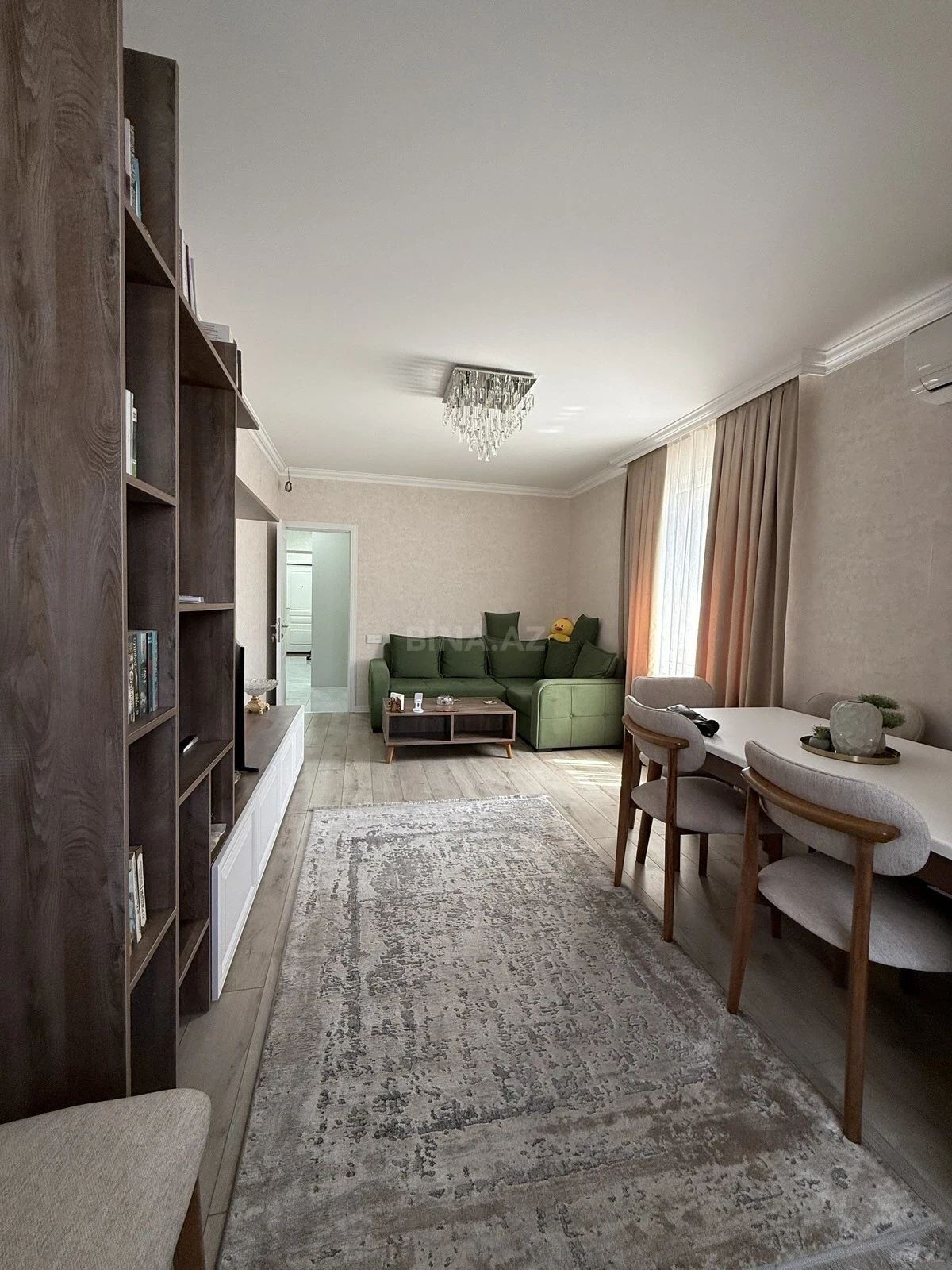 Satılır 2 otaqlı mənzil 70 m²