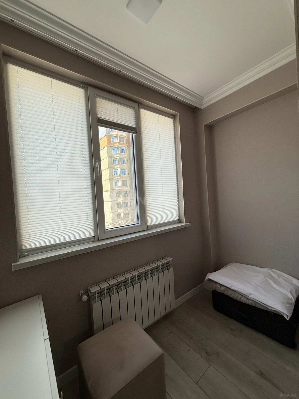 Satılır 2 otaqlı mənzil 70 m²