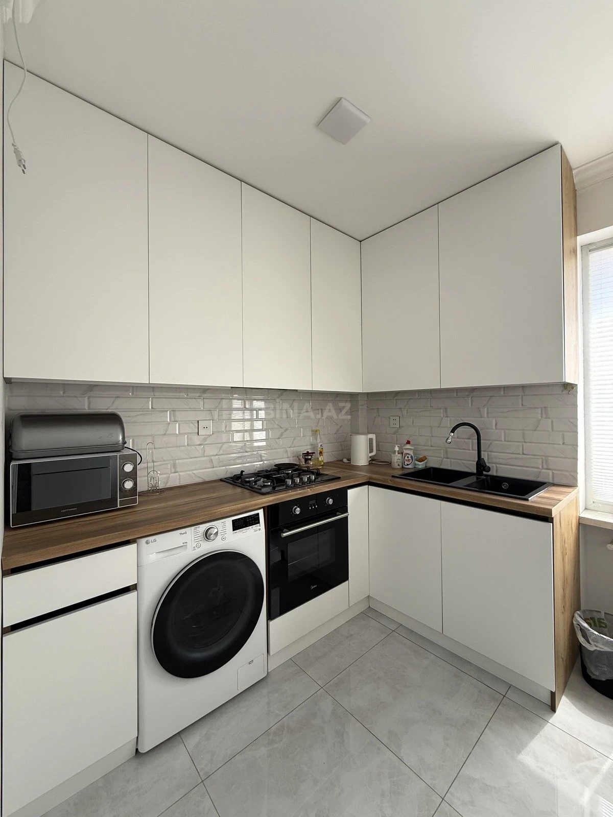 Satılır 2 otaqlı mənzil 70 m²