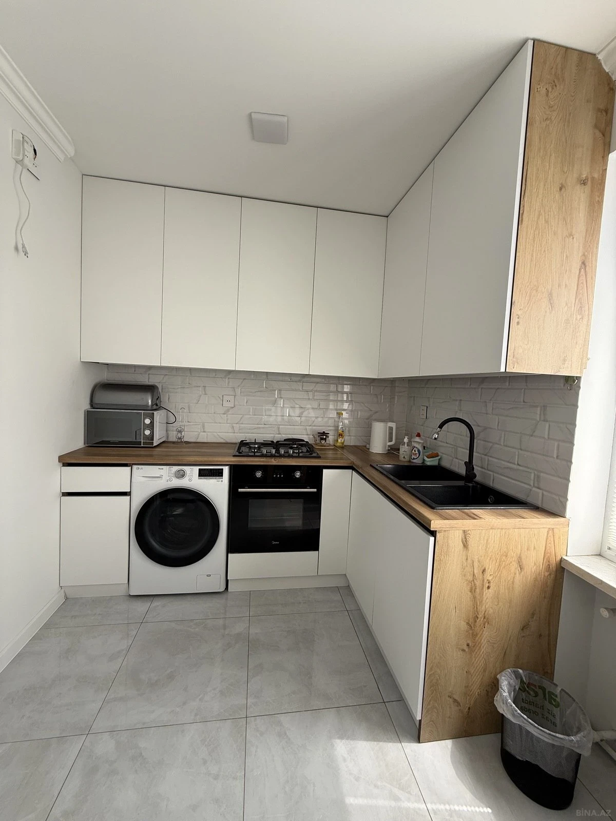 Satılır 2 otaqlı mənzil 70 m²