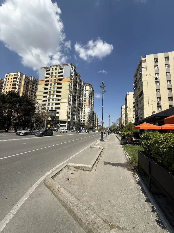 Satılır 2 otaqlı mənzil 70 m²