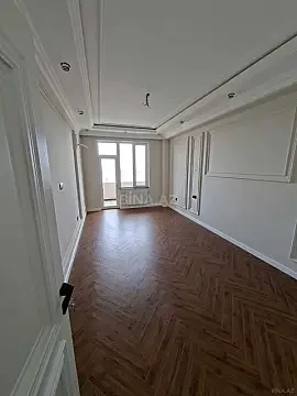Satılır 3 otaqlı mənzil 111 m²