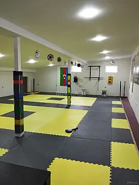 Kirayə verilir obyekt 120 m² — Bakı, Bakıxanov 120.00 m²
