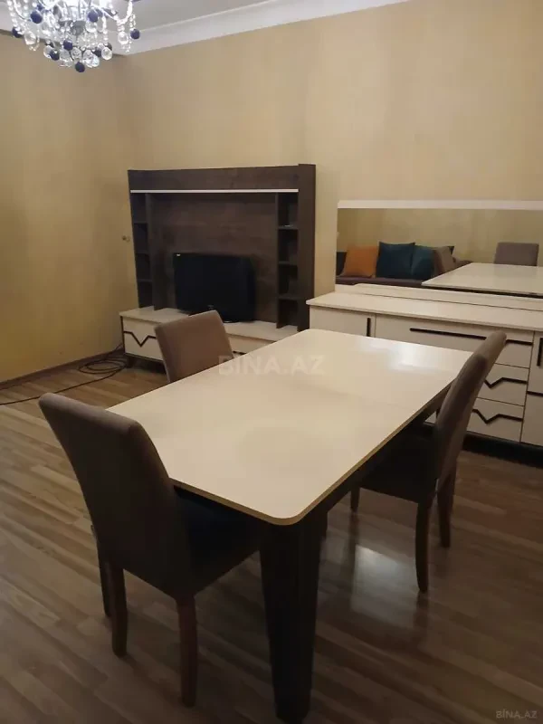 Kirayə verilir 2 otaqlı mənzil 56 m²