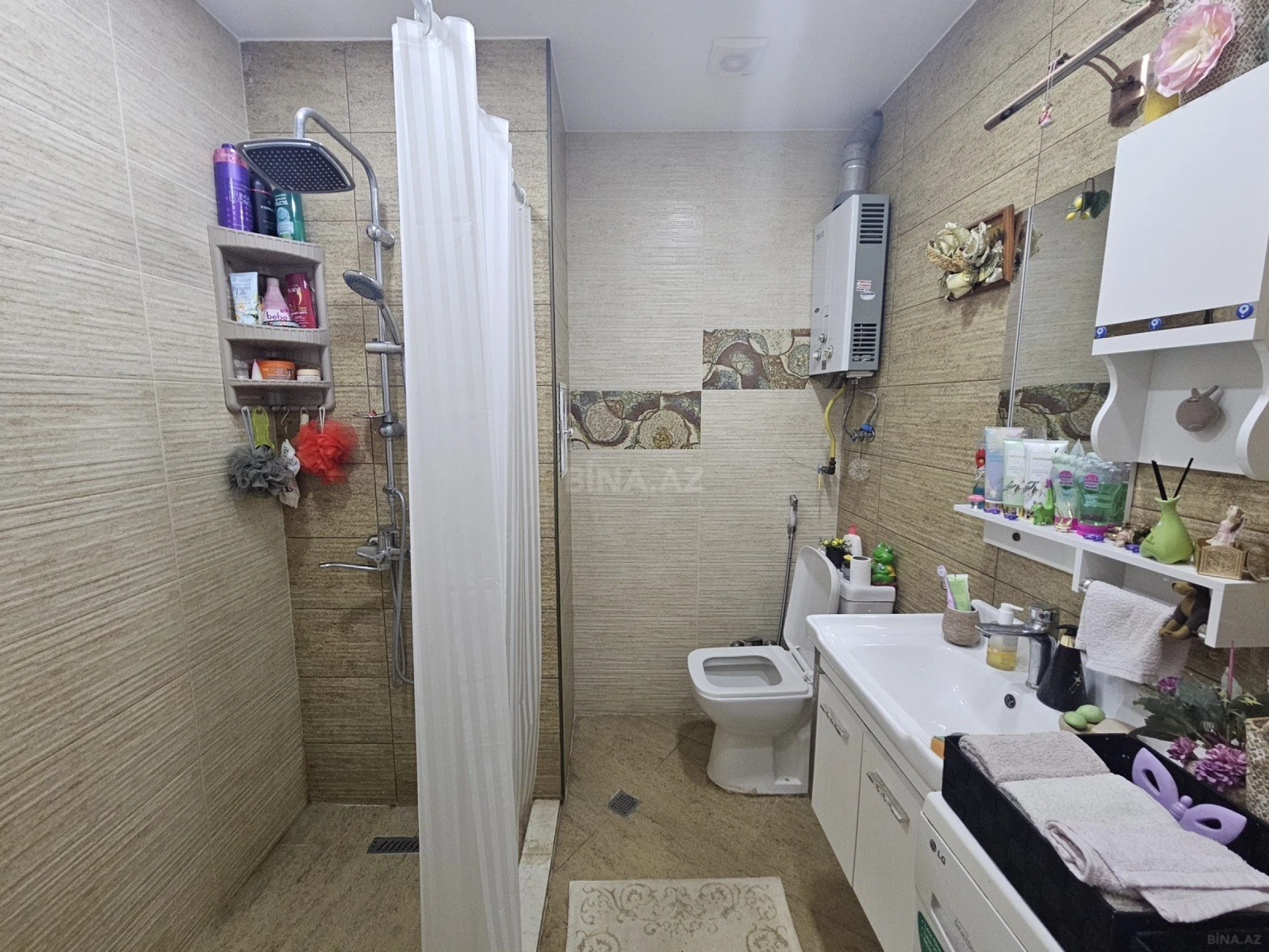 Satılır 5 otaqlı mənzil 120 m²