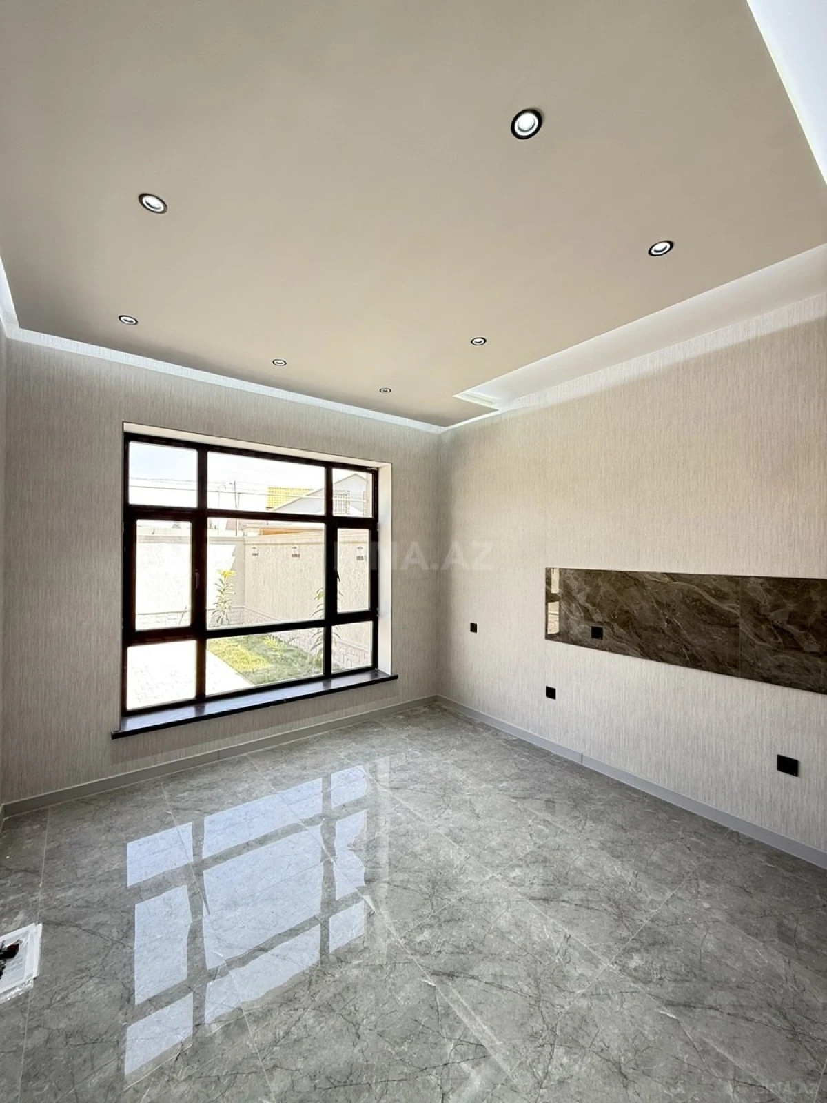 Satılır 4 otaqlı həyət evi 160 m²
