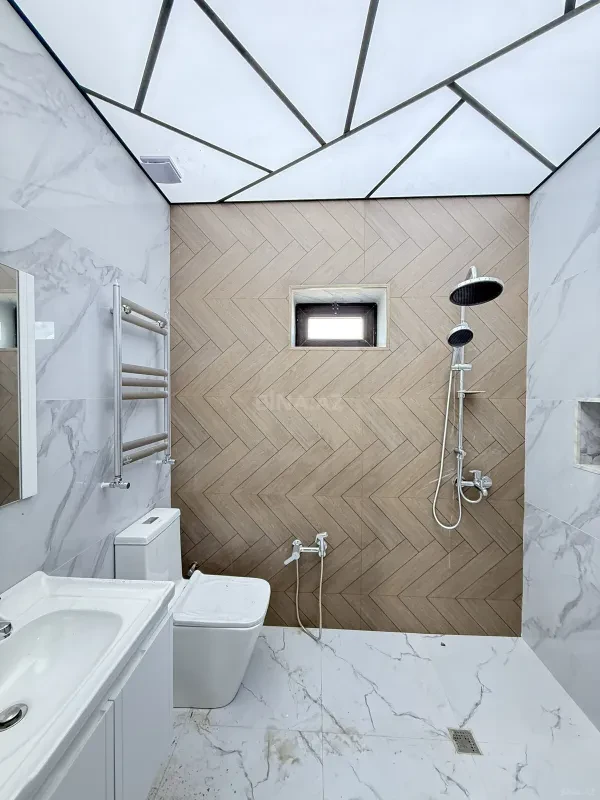 Satılır 4 otaqlı həyət evi 160 m²