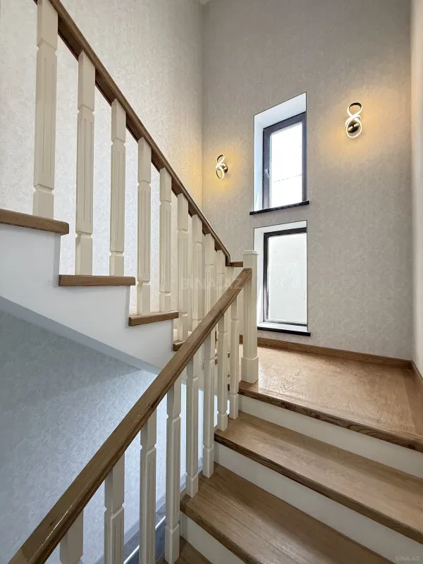 Satılır 4 otaqlı həyət evi 160 m²