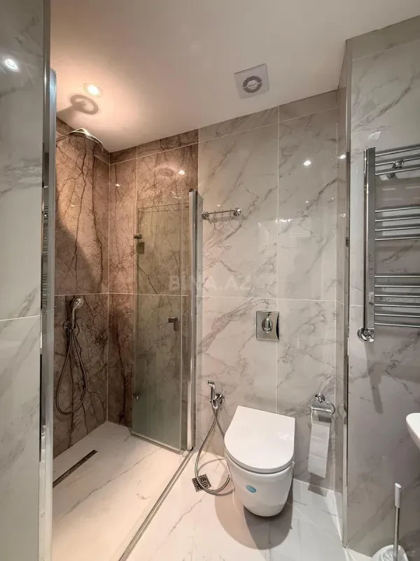 Kirayə verilir 2 otaqlı mənzil 55 m²