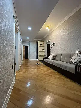Satılır 3 otaqlı mənzil 125 m²