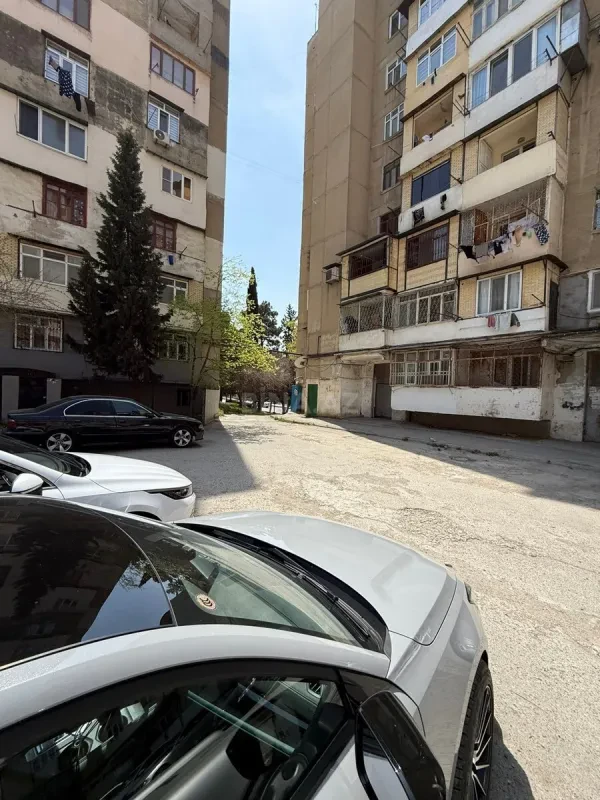 Satılır 2 otaqlı mənzil 65 m²