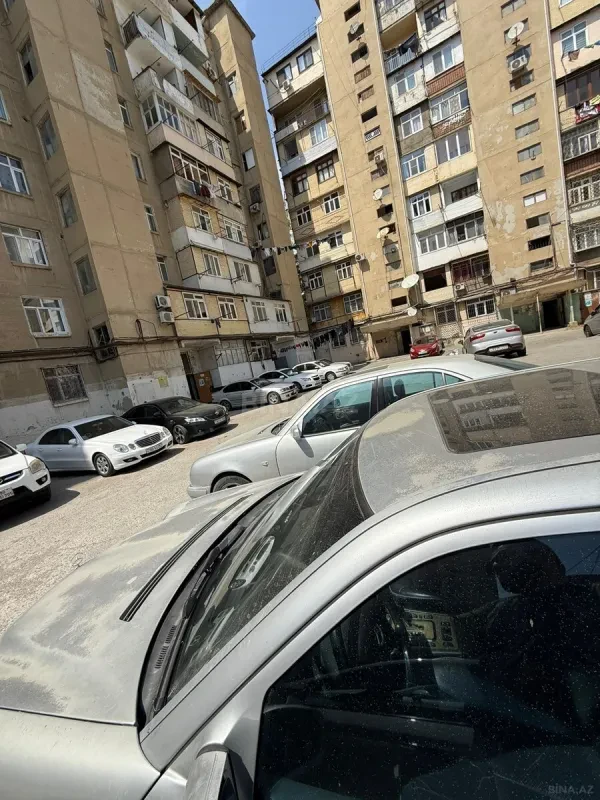 Satılır 2 otaqlı mənzil 65 m²