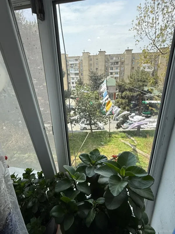 Satılır 2 otaqlı mənzil 65 m²