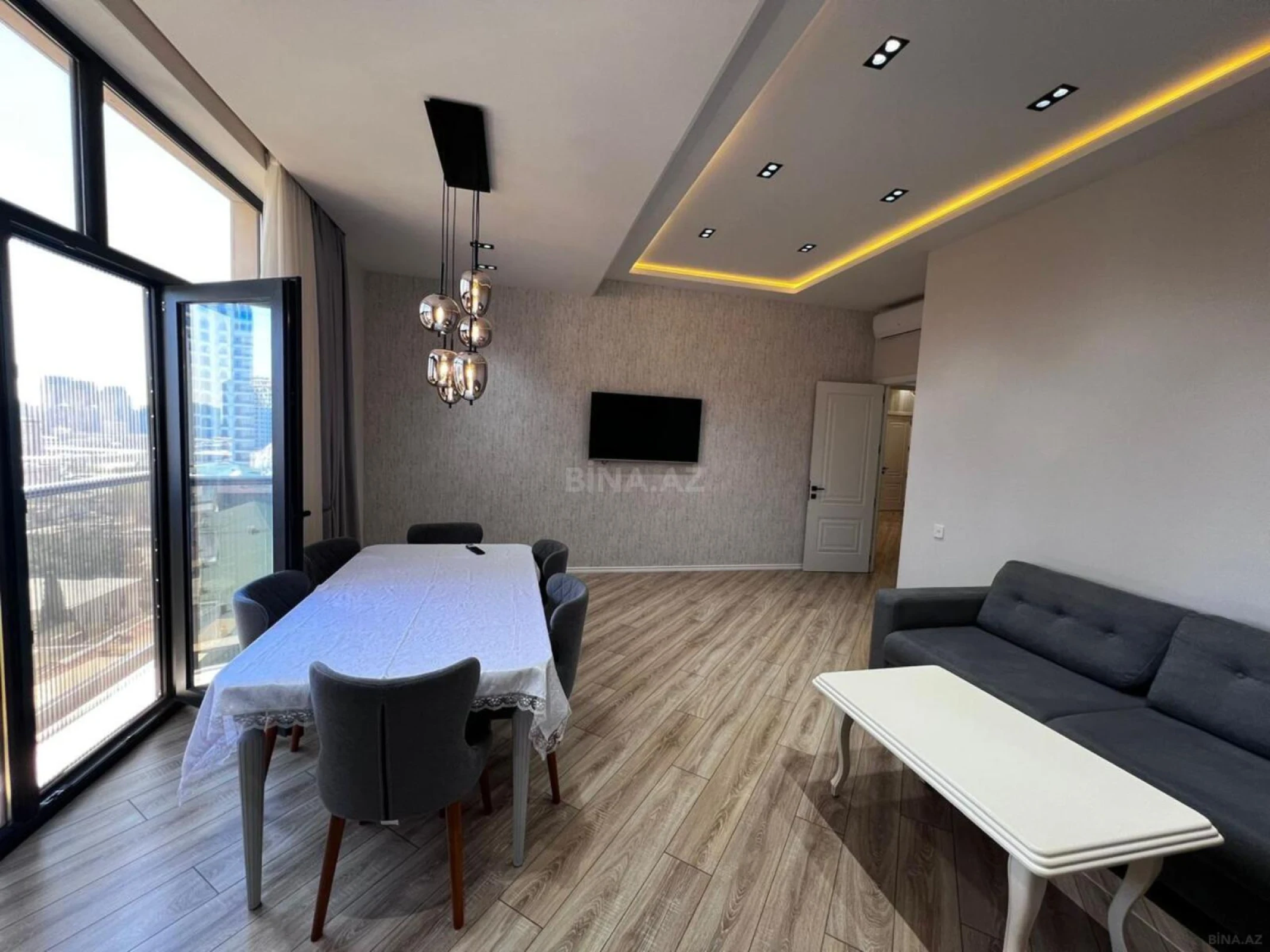Kirayə verilir 3 otaqlı mənzil 120 m²