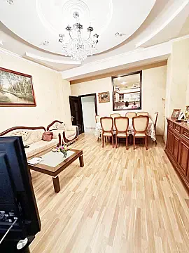 Satılır 3 otaqlı mənzil 100 m² — Bakı, Memar Əcəmi yanı 3 otaq 100.00 m²