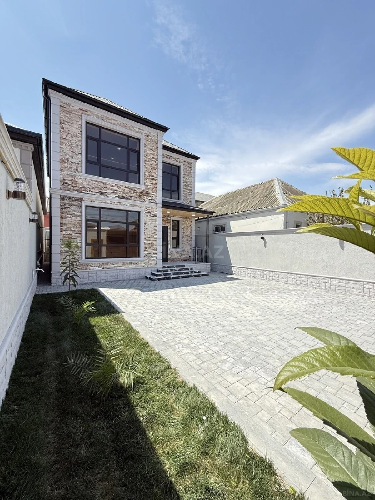 Satılır 4 otaqlı həyət evi 160 m²