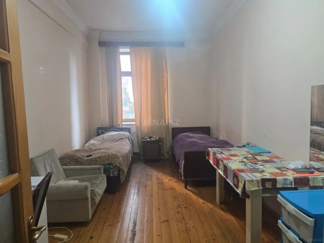 Satılır 3 otaqlı mənzil 97 m²