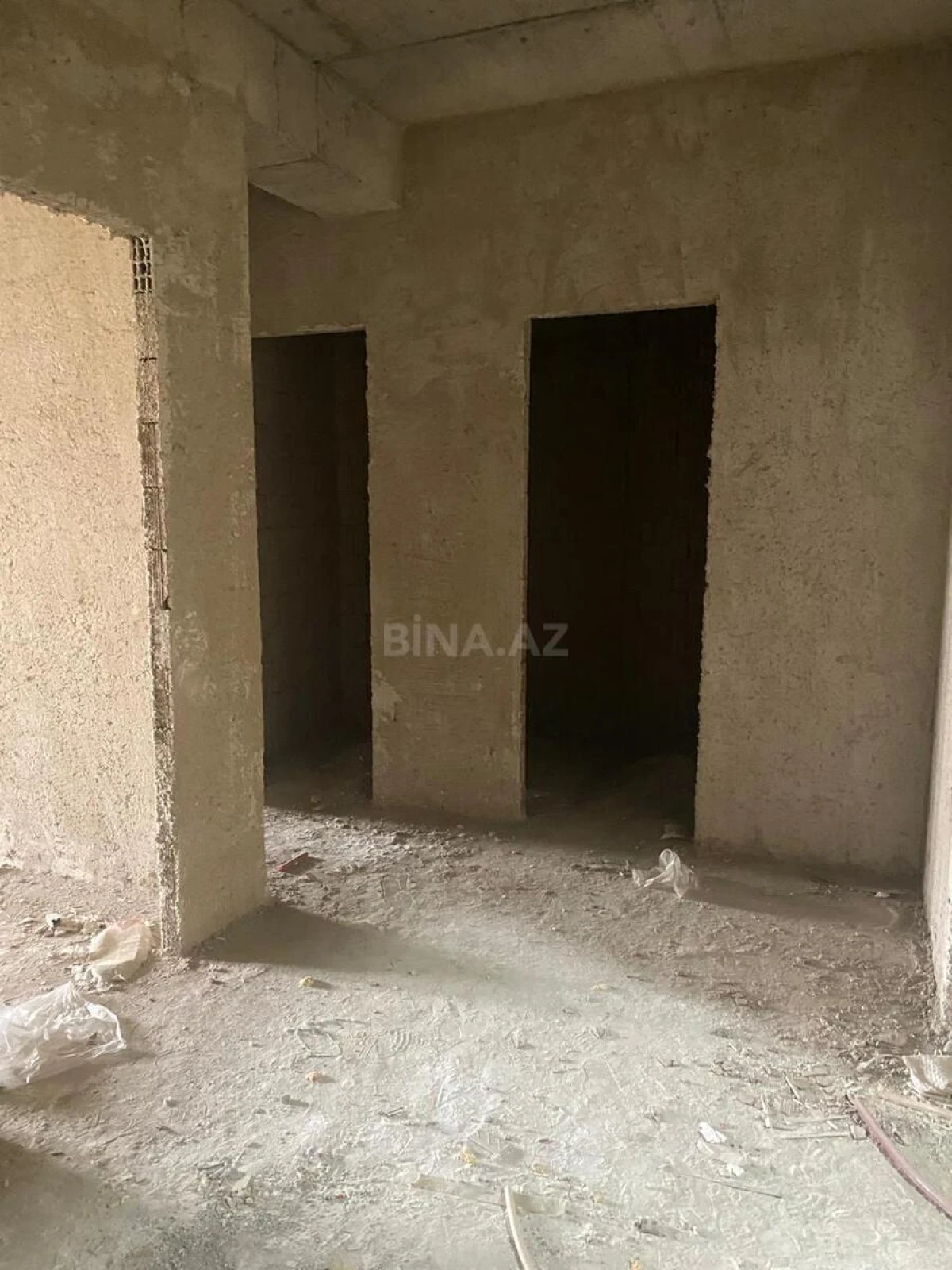 Satılır 3 otaqlı mənzil 122 m²