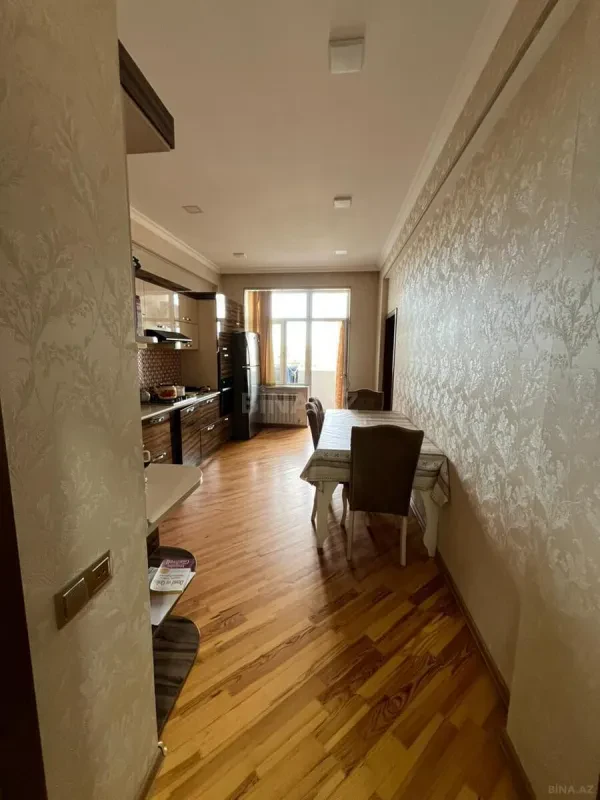 Satılır 2 otaqlı mənzil 72 m²