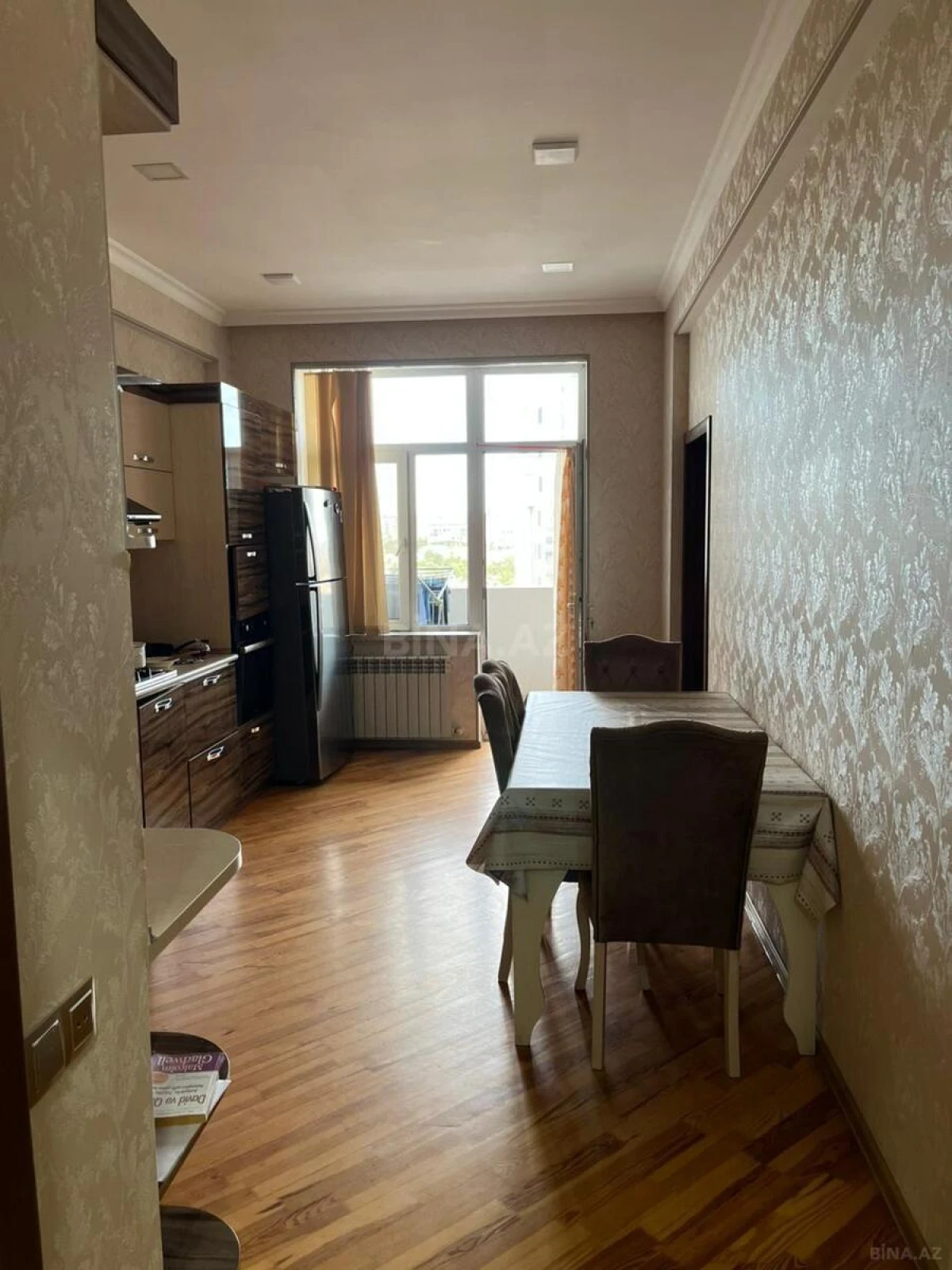 Satılır 2 otaqlı mənzil 72 m²