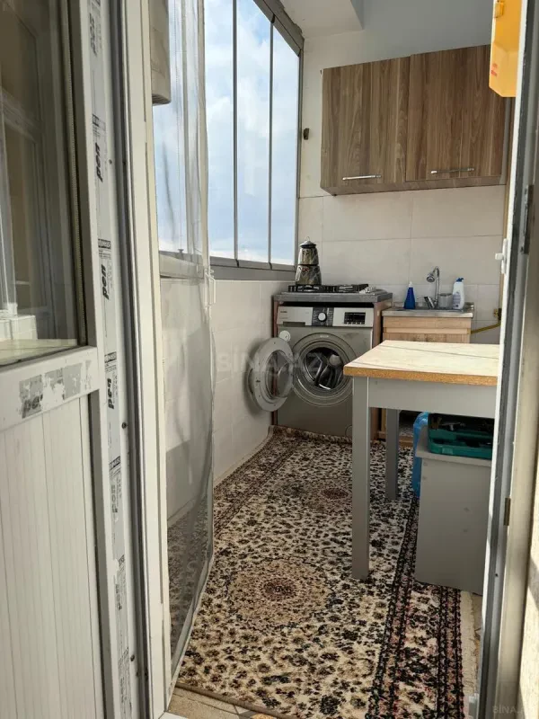 Satılır 4 otaqlı mənzil 115 m²