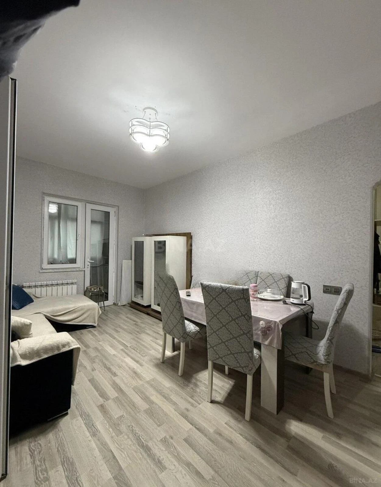 Kirayə verilir 2 otaqlı mənzil 65 m²