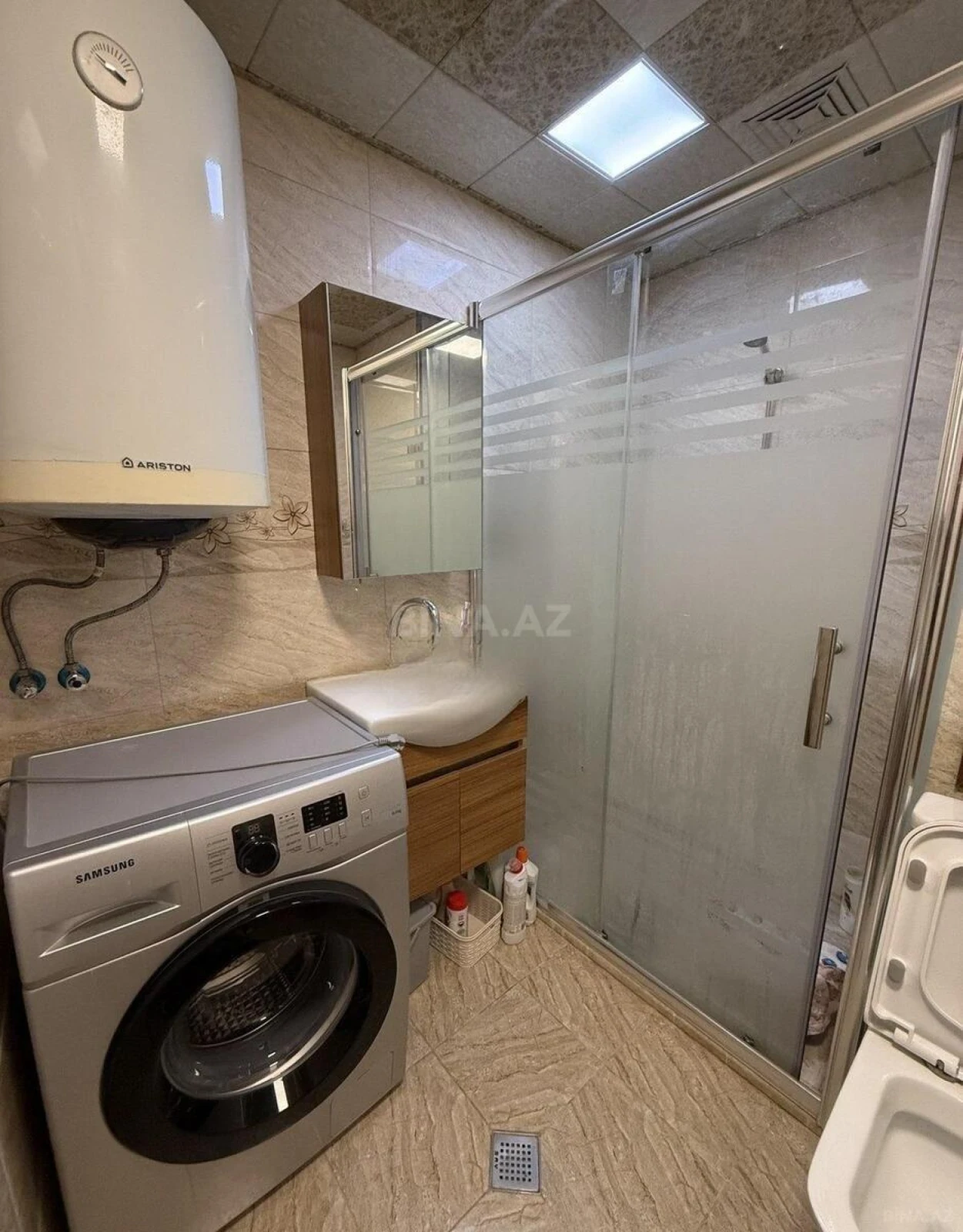Kirayə verilir 2 otaqlı mənzil 65 m²